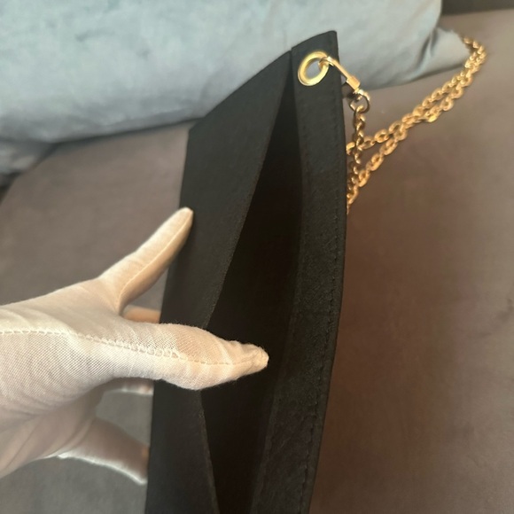 🔥NWOT Insert with pocket for clutch with gold chain🔥 - Picture 3 of 3